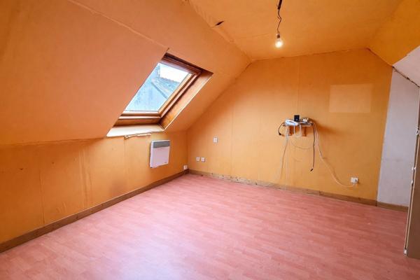 Maison de 1893 à vendre 4 pièces - environ 93 m² et 1350 m² de Terrain CONCARNEAU (29)