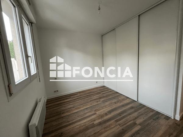 Location Appartement 2 pièces 50.83 m² - 56 RUE BERNARD LE PECQ Laval 53000