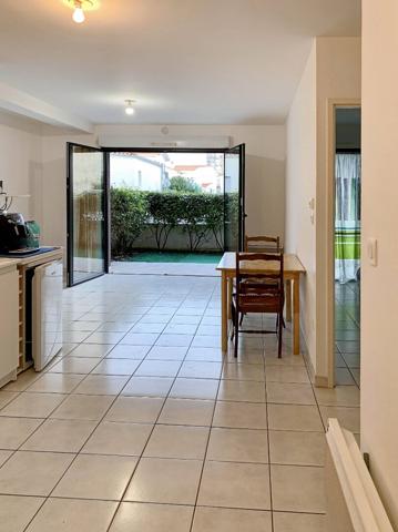 Appartement au marché central de Royan avec jardin et toit-terrasse, possibilité de garage