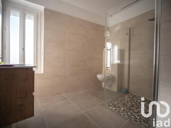 Maison de village 7 pièces de 165 m² à Saint-Jean-Lasseille (66300)