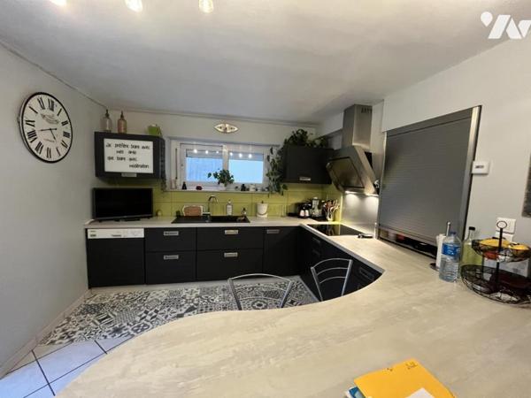 A VENDRE BAUD : MAISON avec 2 appartements locatifs