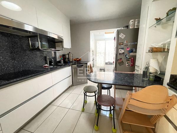 Maison familiale 193 m² - 5 chambres ; Piscine ; Les Pennes-Mirabeau