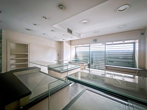 Murs commerciaux Marseille 13013 la Croix-Rouge 43 m²