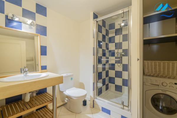 MARSEILLE 1ER – RÉPUBLIQUE / VIEUX-PORT – GRAND STUDIO MEUBLÉ – 4E ÉTAGE – ASCENSEUR – SANS VIS-À-VIS