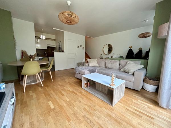 Appartement Poissy 3 pièce(s) 65 m2 €310 000 ** - Référence 8654