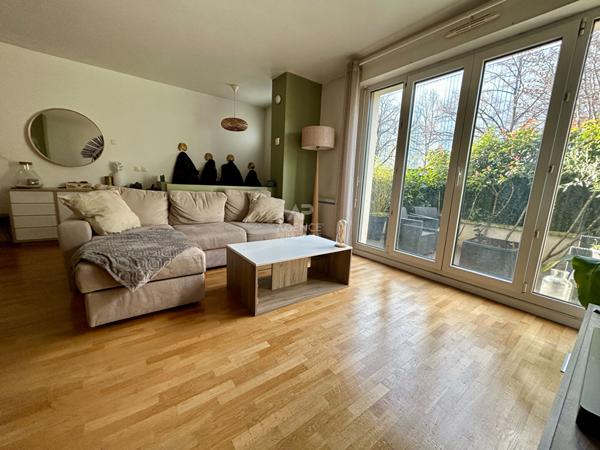 Appartement Poissy 3 pièce(s) 65 m2 €310 000 ** - Référence 8654