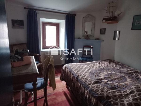 Maison 6 chambres avec extérieur et garage