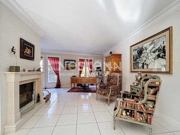 Charmante maison à vendre à Nantes - Chantenay, 3 chambres, 2 garages. Beau jardin.