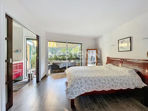 Charmante maison à vendre à Nantes - Chantenay, 3 chambres, 2 garages. Beau jardin.