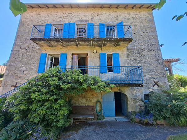 Charme de l'ancien & Volumes exceptionnels Sousceyrac en quercy