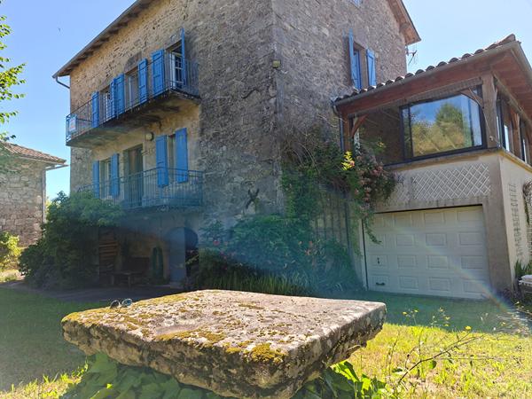 Charme de l'ancien & Volumes exceptionnels Sousceyrac en quercy