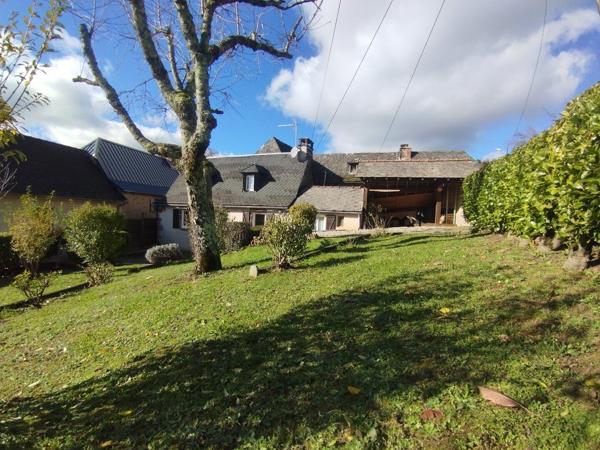 Maison T3 Villecomtal + terrain plat de 410 m² Villecomtal