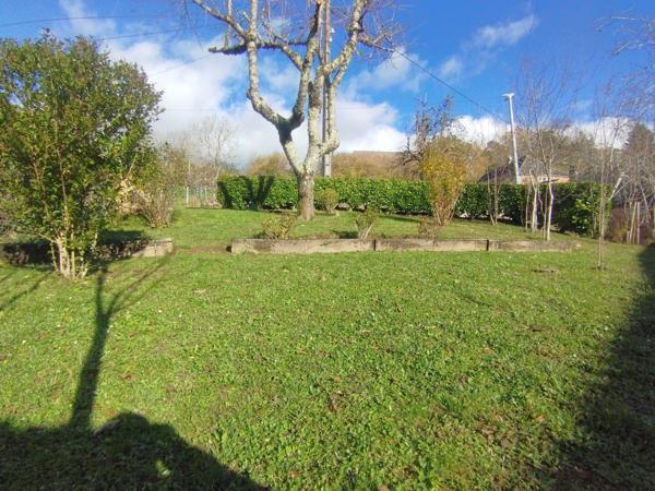 Maison T3 Villecomtal + terrain plat de 410 m² Villecomtal