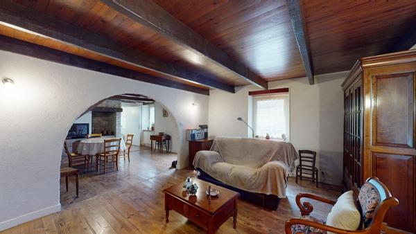 Maison T3 Villecomtal + terrain plat de 410 m² Villecomtal