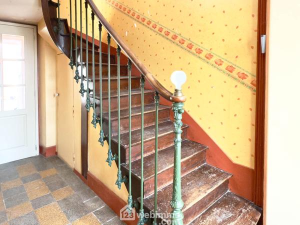 Immeuble 287 m² à Mazé-Milon 49630