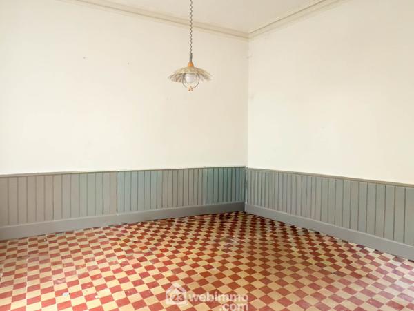 Immeuble 287 m² à Mazé-Milon 49630