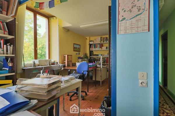 Longère 295 m² à Sommières-du-Clain 86160