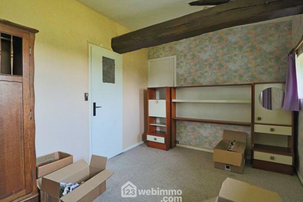 Longère 295 m² à Sommières-du-Clain 86160