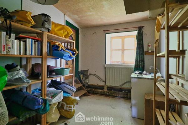 Longère 295 m² à Sommières-du-Clain 86160