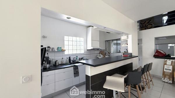 Maison de ville 430 m² à Ormesson-sur-Marne 94490