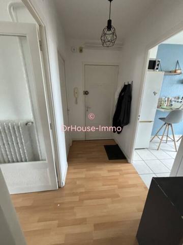 Appartement à louer 4 pièces de 9 m²