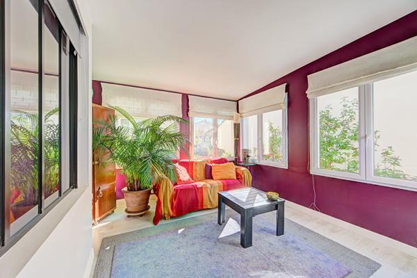 Maison Saint Germain En Laye 5 pièce(s) 87.08m2 745 000 € **  - Référence  18835