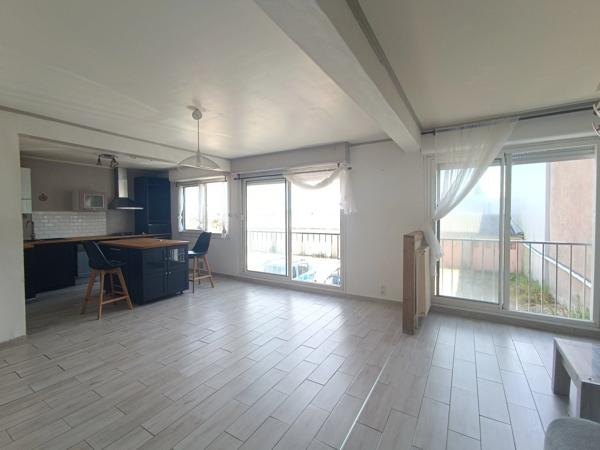 Appartement T4 avec garage, parking privé et visite virtuelle – Brest centre / Recouvrance