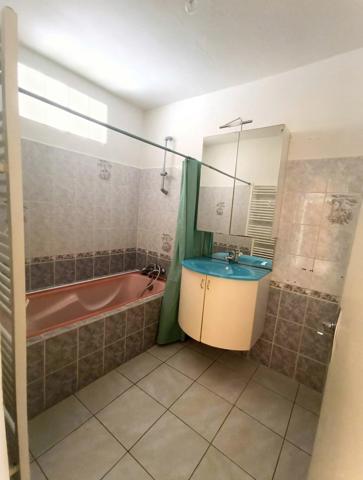 Appartement T4 avec garage, parking privé et visite virtuelle – Brest centre / Recouvrance