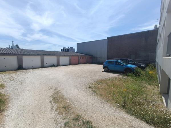 Appartement T4 avec garage, parking privé et visite virtuelle – Brest centre / Recouvrance