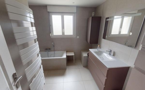 Maison à vendre    6 pièces •  Norroy-le-Veneur