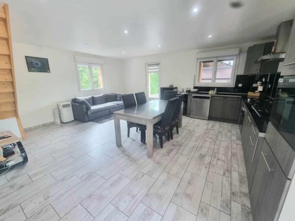 pavillon récent de 90 m2 avec terrain