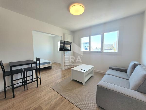 LOCATION PAU - T2 meublé de 37 m² rénové et moderne (avec parking, balcon et cave)