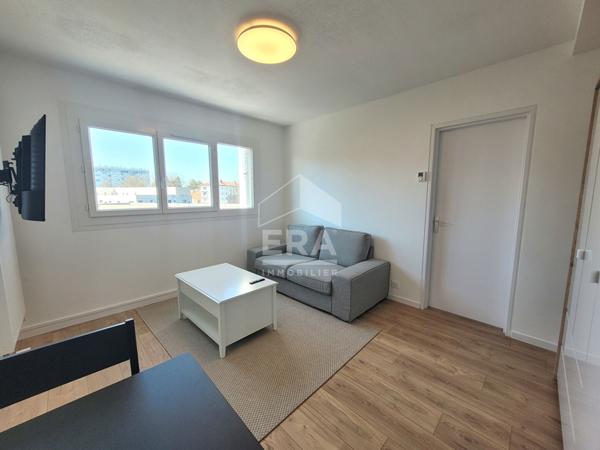 LOCATION PAU - T2 meublé de 37 m² rénové et moderne (avec parking, balcon et cave)