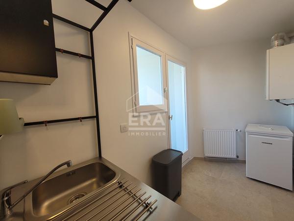 LOCATION PAU - T2 meublé de 37 m² rénové et moderne (avec parking, balcon et cave)
