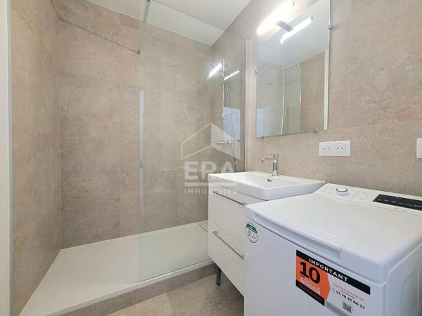 LOCATION PAU - T2 meublé de 37 m² rénové et moderne (avec parking, balcon et cave)