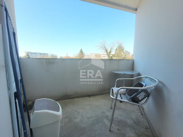 LOCATION PAU - T2 meublé de 37 m² rénové et moderne (avec parking, balcon et cave)