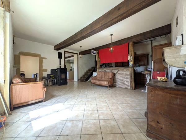 Maison à vendre 7 pièces SAINT BONNET DE CRAY (71)