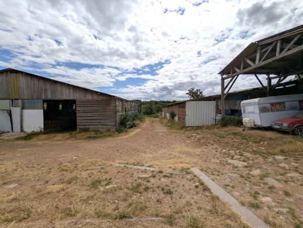 Maison à vendre 7 pièces SAINT BONNET DE CRAY (71)