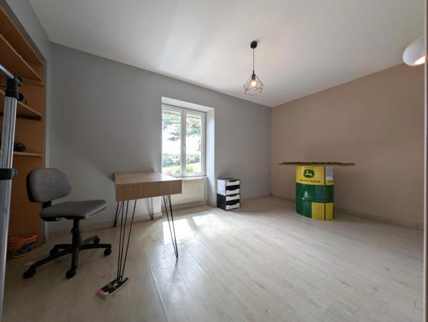 Maison à vendre 7 pièces SAINT BONNET DE CRAY (71)