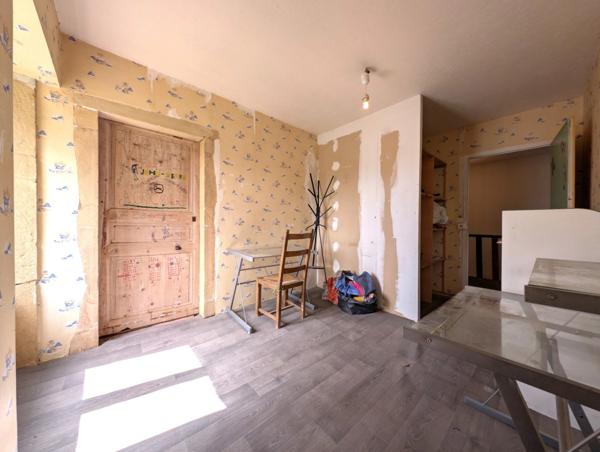 Maison à vendre 7 pièces SAINT BONNET DE CRAY (71)