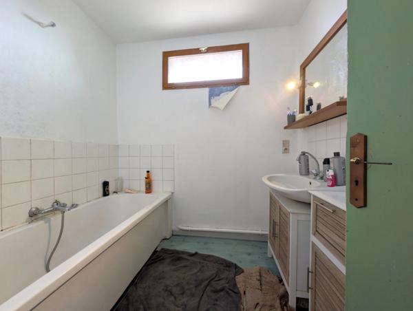 Maison à vendre 7 pièces SAINT BONNET DE CRAY (71)