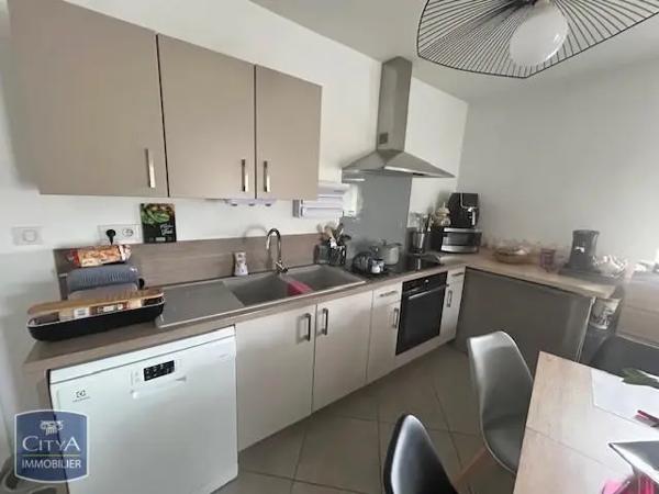 Appartement à louer 4 pièces 85.8m² Pamiers (09100)