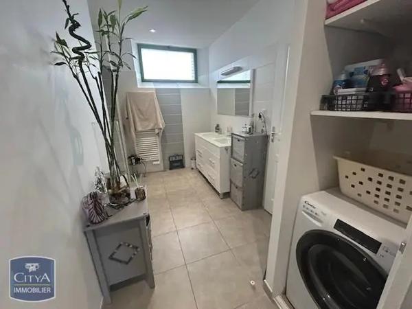 Appartement à louer 4 pièces 85.8m² Pamiers (09100)