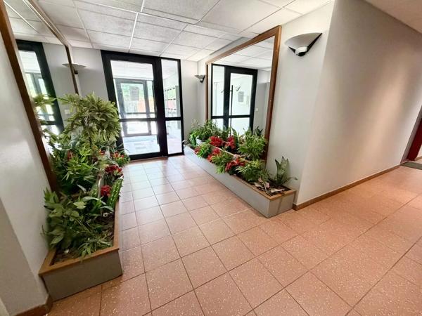 Vente immobilière : Appartement à L'Union  2 pièces 44 m² 177 000 €- FLORENCE CARRÉ IMMO.