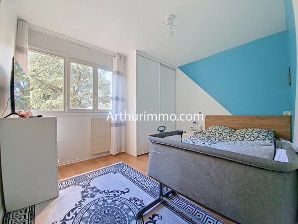 Vente                                                      Appartement
                        
                     4 pièces                      78 m2                     à Boissy-Saint-Léger