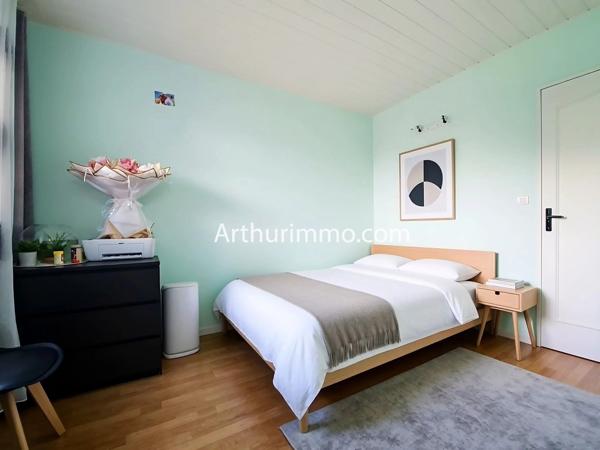 Vente                                                      Appartement
                        
                     4 pièces                      78 m2                     à Boissy-Saint-Léger