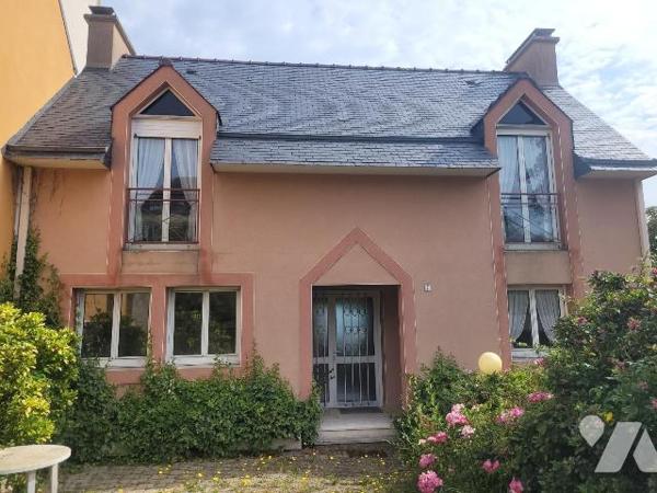 CAMARET SUR MER - RARE - VUE SUR MER - Maison récente de bonne construction composée d'une entr...