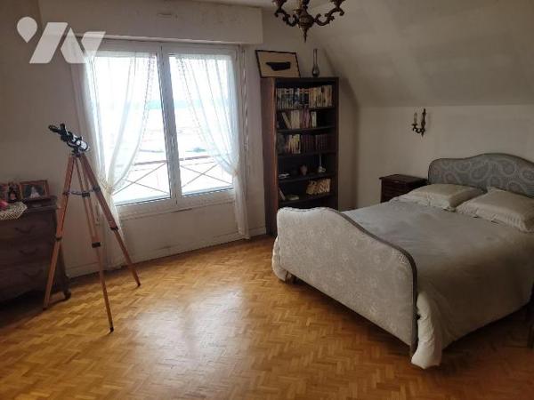 CAMARET SUR MER - RARE - VUE SUR MER - Maison récente de bonne construction composée d'une entr...