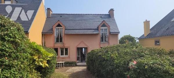 CAMARET SUR MER - RARE - VUE SUR MER - Maison récente de bonne construction composée d'une entr...