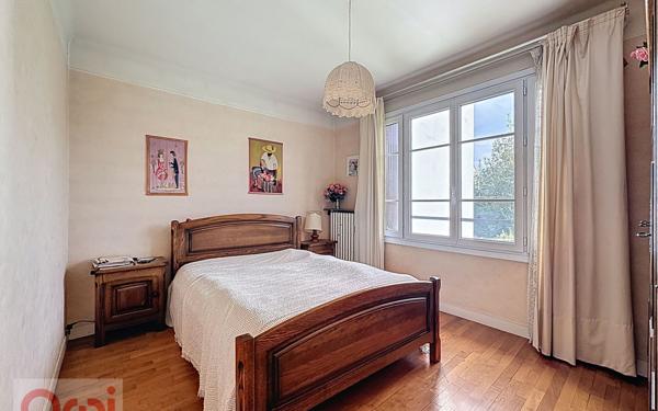 Maison à vendre    6 pièces • 144 m2 Châtillon